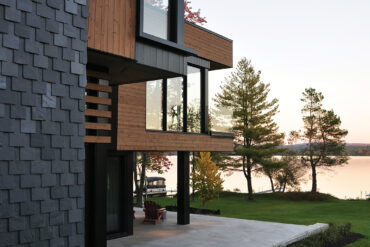 résidence contemporaine bord de l'eau architecture