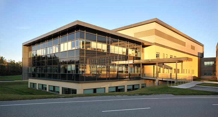 CRC Étienne-Lebel extérieur architecture