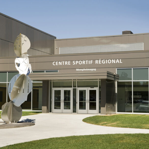 ecole secondaire la ruche magog extérieur
